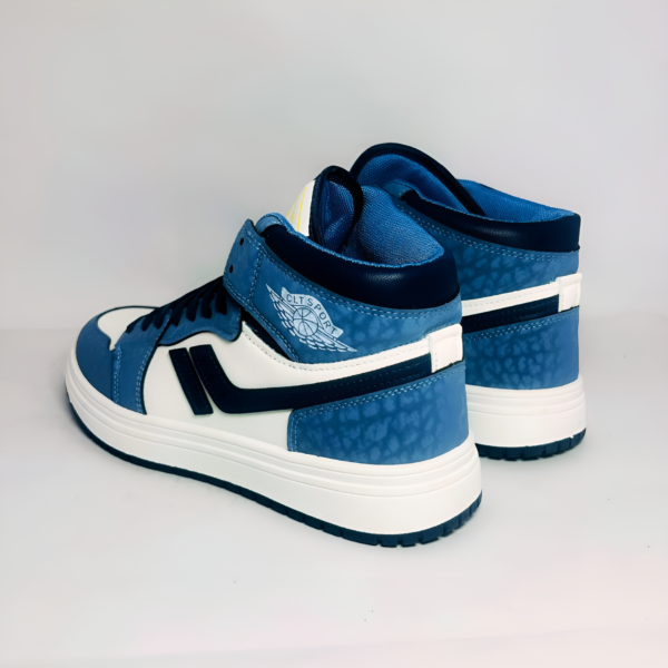 Calcetto Sports Shoe for Mens - Image 4